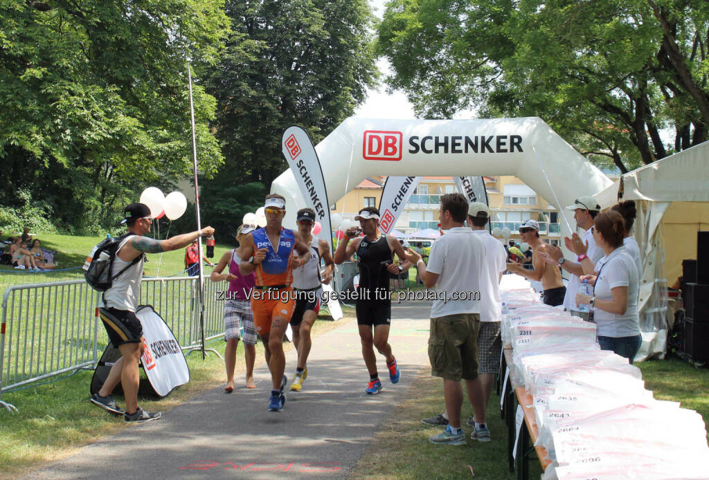 DB Schenker in Österreich: DB Schenker versorgt 3.000 Sportler beim Ironman 2015 (C) DB Schenker, © Aussendung (25.06.2015) 
