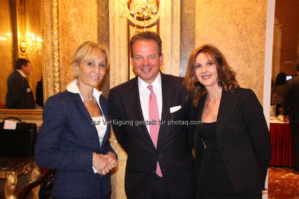 Isabella de Krassny (Donau Invest), Arno Fuchs (CEO von FCF Corporate Finance München),  Sabine Duchaczek (Advantage Strategy & Finance), © Aussender (29.06.2015) 