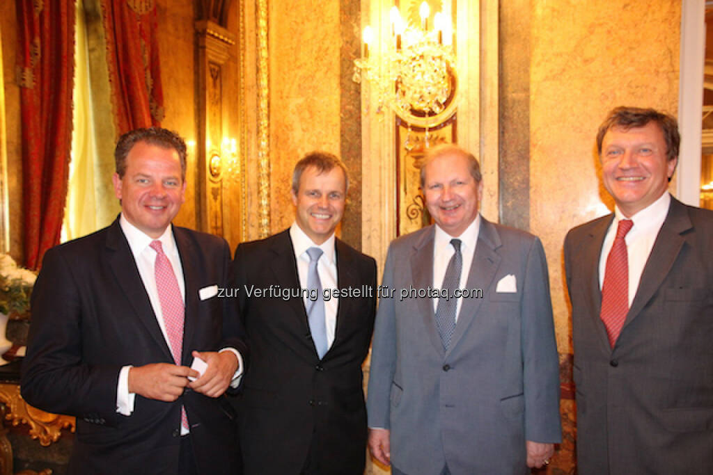 Arno Fuchs (CEO von FCF Corporate Finance München), Martin Friedrich (HQ Trust), Stiftungsexperte Maximilian Eiselsberg, Harald Klien (Calliope Holding AG), © Aussender (29.06.2015) 