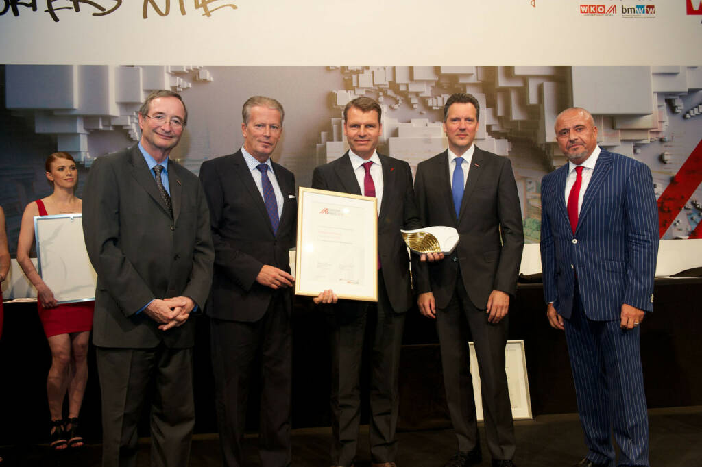 Christoph Leitl, BM Reinhold Mitterlehner, Austrian CCO Andreas Otto, Alexander Klacska, Michael Scherz - Austrian Airlines gewinnt Österreichischen Exportpreis 2015 (Bild: Frank Helmrich), © Aussendung (01.07.2015) 