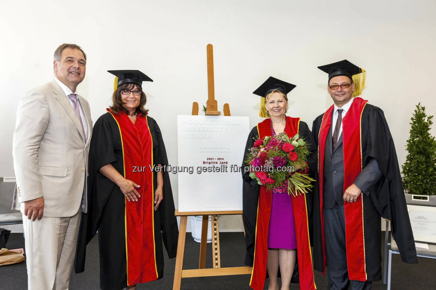 Walter Ruck ( Präsident der Wirtschaftskammer Wien), Dagmar Lund-Durlacher (Fakultätsleitung Tourism & Service Management, Modul University Vienna) Brigitte Jank (Nationalratsabgeordnete und ehem. Präsidentin der Wirtschaftskammer Wien) Karl Wöber (Rektor der Modul University Vienna): Modul University Vienna: Brigitte Jank wird Ehrensenatorin der Modul University Vienna