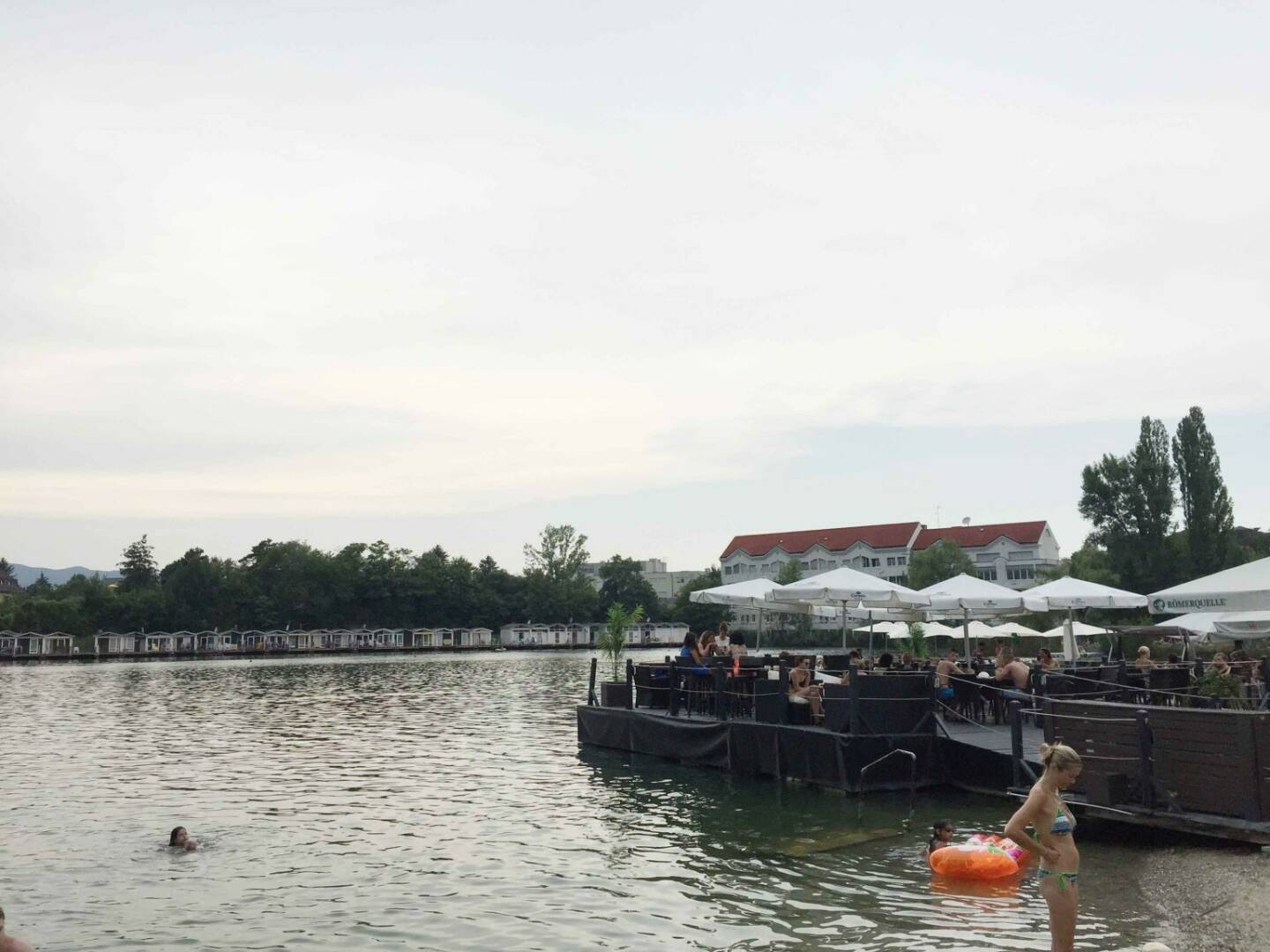 Wasser, Terrasse, Badeteich Süssenbrunn