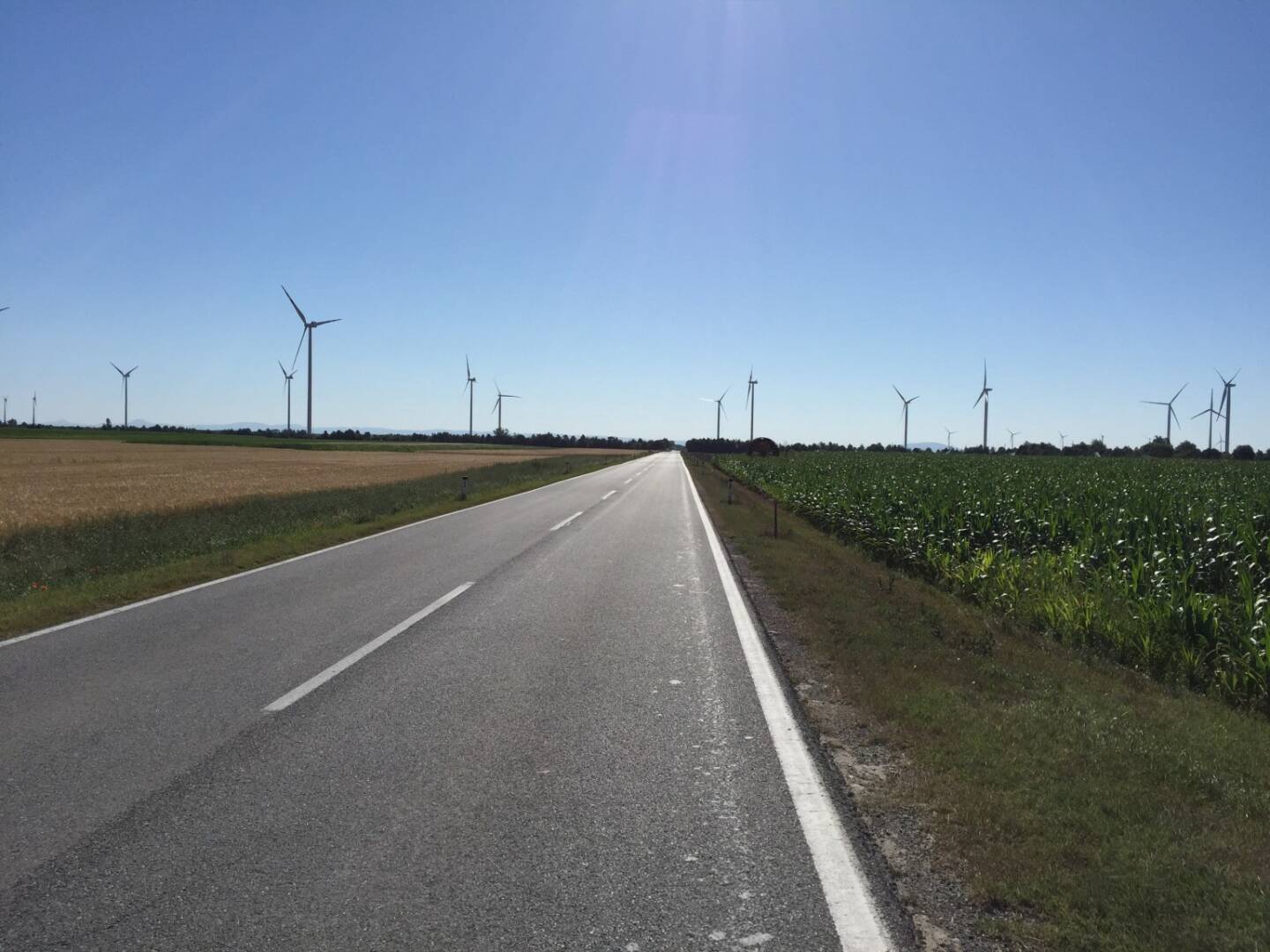 Straße, Windräder