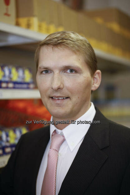 Alexander Schiel, Sozialmarkt Wien: Sozialmarkt Wien lädt 100 Kinder in den Tiergarten Schönbrunn ein (C) © leisuregroup.at/Rudolph, © Aussender (14.07.2015) 