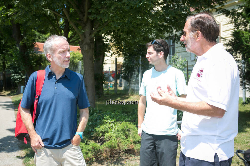 Christian Drastil, Maurice Herzog, Roland Herzog (Veranstalter Höhenstraßen- und Kahlenberglauf), © photaq/Martina Draper (14.07.2015) 