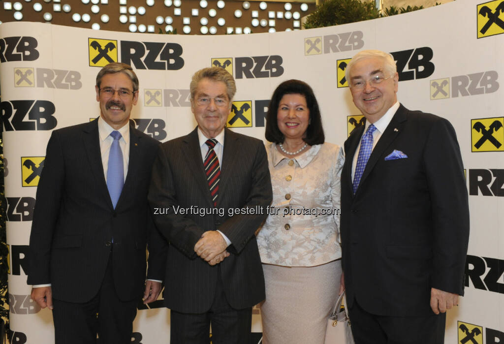 Erwin Hameseder, Aufsichtsratspräsident RZB; Bundespräsident Heinz Fischer; Charlotte und Walter Rothensteiner, © RZB (10.03.2013) 