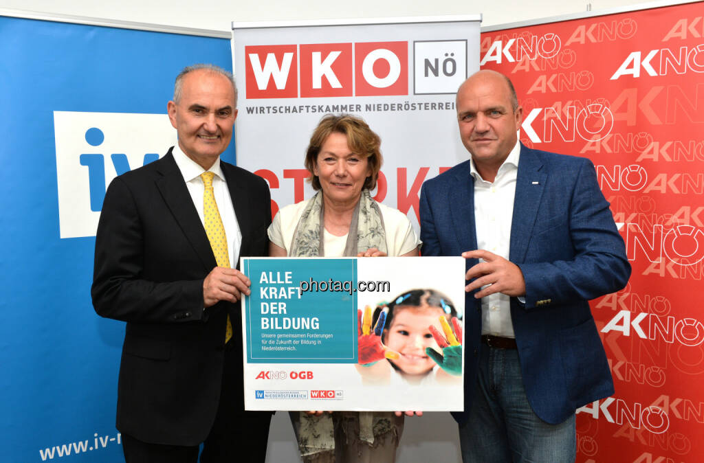 IV Nö-Präsident Johann Marihart, Sonja Zwazl (WK Nö) und Markus Wieser (Ak Nö und ÖGB Nö) : Alle Kraft der Bildung Gemeinsame Bildungspositionen der Nö Sozialpartner und IV Nö : © Wirtschaftskammer NÖ, © Aussender (14.07.2015) 