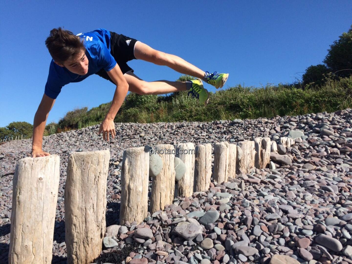 Nikolas Draper, Strand, Jump