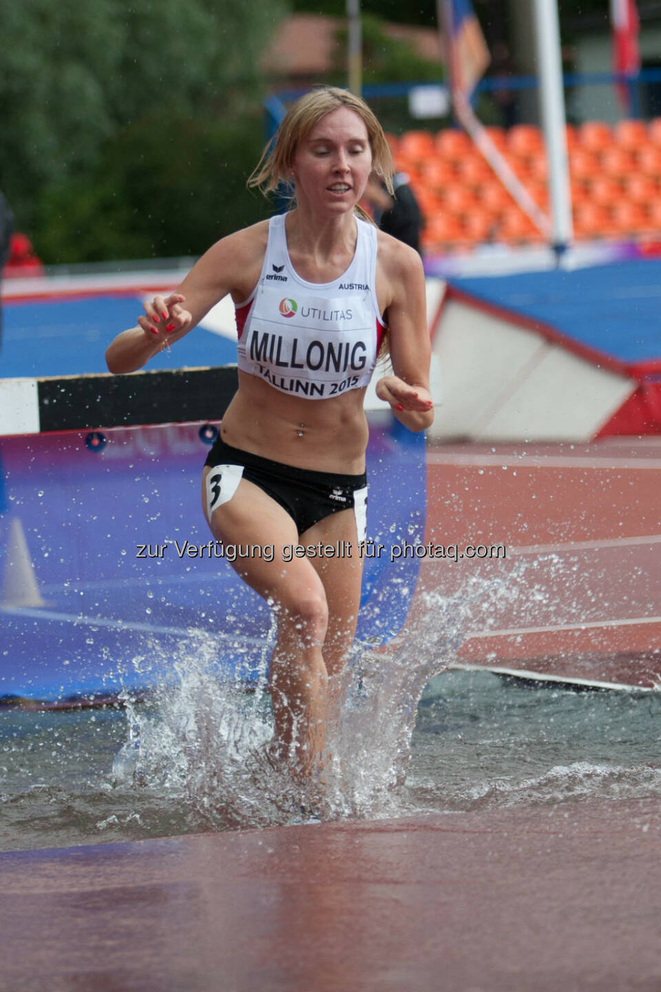 Julia Millonig, 3000m Hindernis, Wassergraben (Bild: ÖLV/Coen Schilderman)