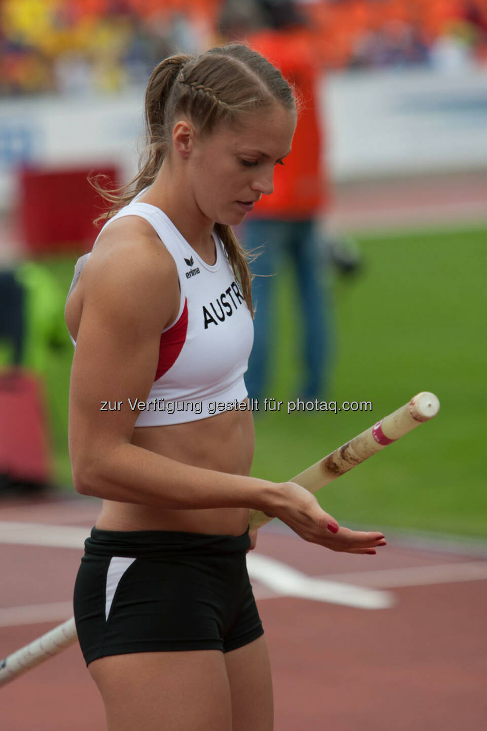 Kira Grünberg, Stabhoch (Bild: ÖLV/Coen Schilderman)