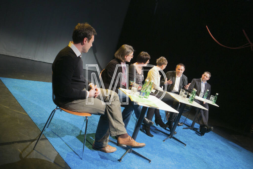 Andreas Zotz (Nachhaltige Tourismusentwicklung NFI/Naturfreunde International), Julia Balatka (Inhaberin Reisebüro Odyssee Reisen), Roswitha Reisinger (GF Lebensart/Businessart und Vorstandsmitglied CSR-Circle), Sandra Majewski (GF no Sugar marketing pr) Andreas Purt (Geschäftsführer Mostviertel Tourismus), Klaus Reisinger (Geschäftsführer Allplan und Climate Partner Austria), © (C) Martina Draper (14.03.2013)