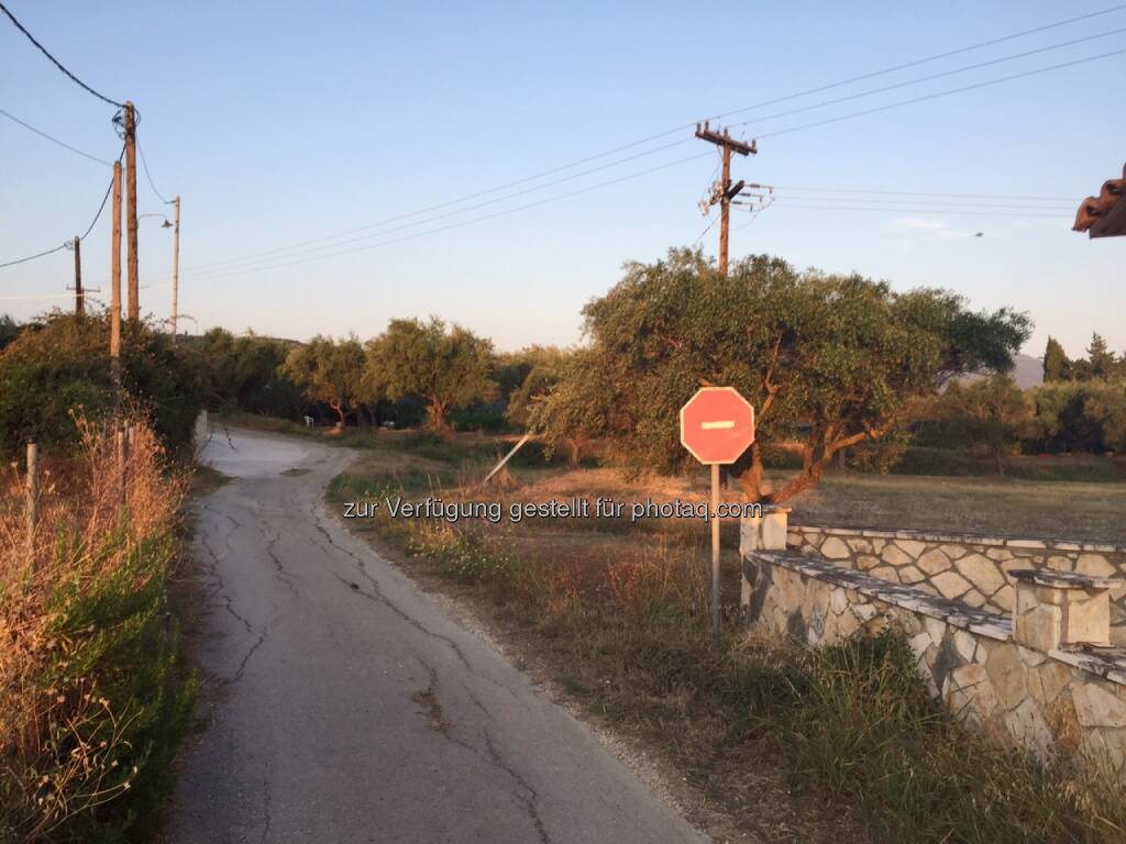 Einfahrt verboten, Griechenland, Straße (10.08.2015) 