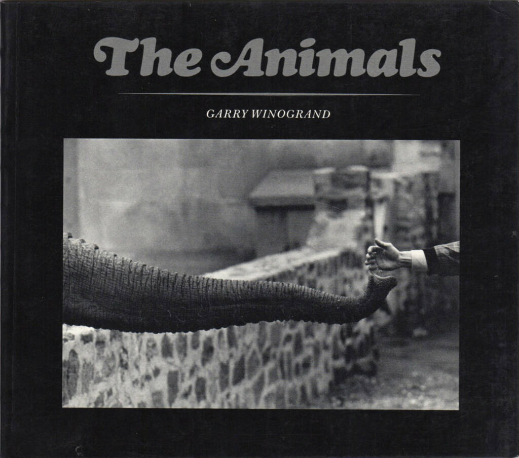 Garry Winogrand - The Animals (Softcover, first edition), The Museum of Modern Art 1969, Cover - http://josefchladek.com/book/garry_winogrand_-_the_animals_softcover_first_edition, © (c) josefchladek.com (25.08.2015) 