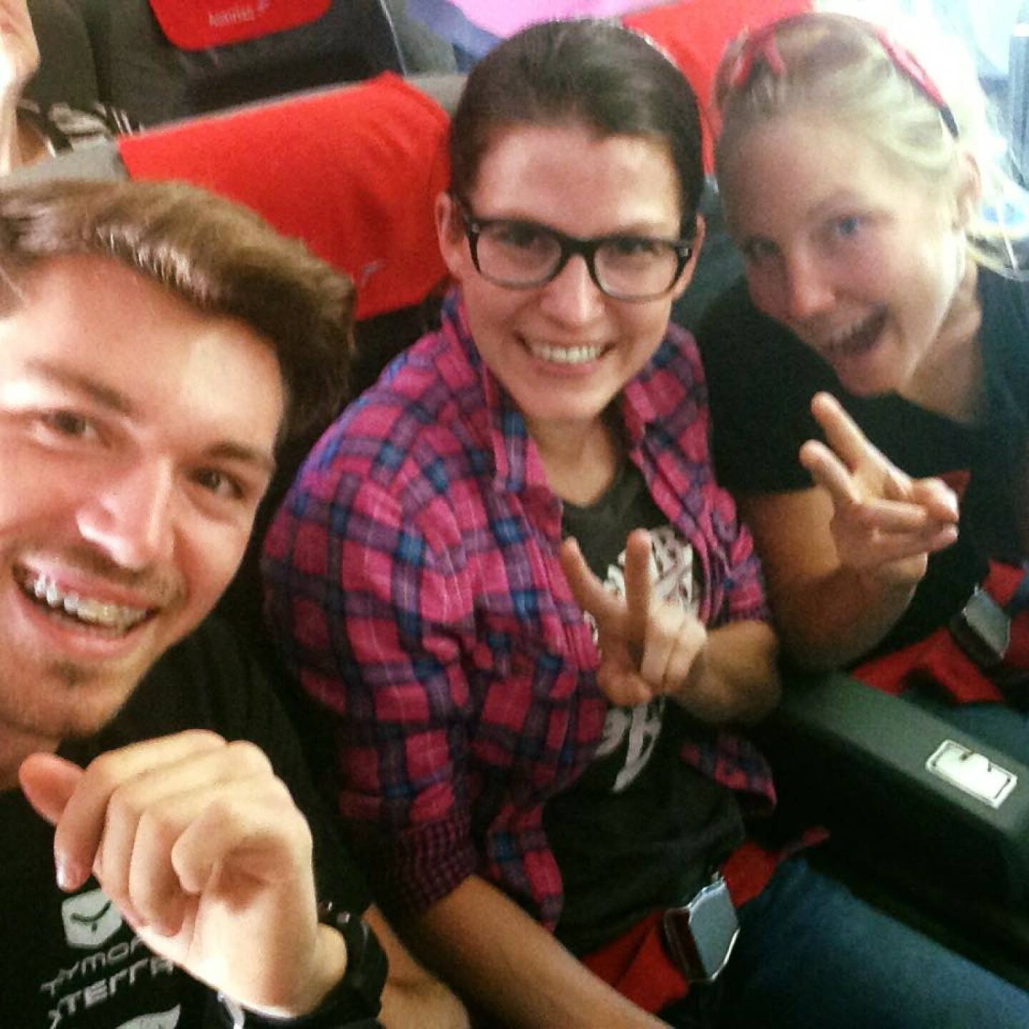 Dominik Wychera, Corinna Choun, Sandra Koblmüller auf dem Weg zum Xterra in Dänemark