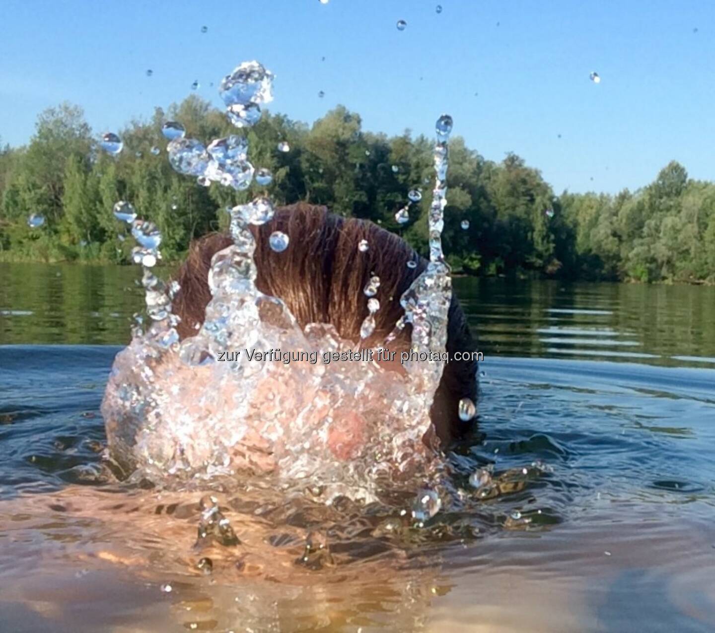 untertauchen, auftauchen, spritzen, Wasser, abtauchen, Wasser bis zum Hals, Abkühlung, Erfrischung