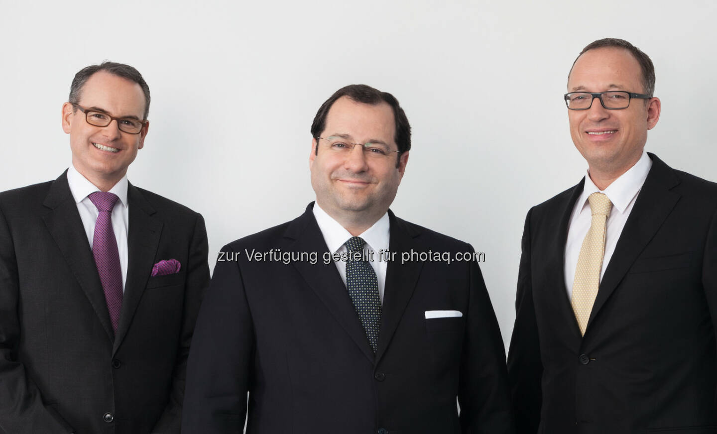 Herwig Teufelsdorfer (COO), Daniel Riedl (CEO), Ronald Roos (CFO) : Die Buwog AG blickt auf ein außerordentlich erfolgreiches Geschäftsjahr 2014/15 zurück und erwirtschaftete ein operatives Ergebnis in Höhe von EUR 158,5 Mio. (Vorjahr EUR 97,3 Mio.) Dies entspricht einer Steigerung von 62,9% : Fotocredit: Buwog AG