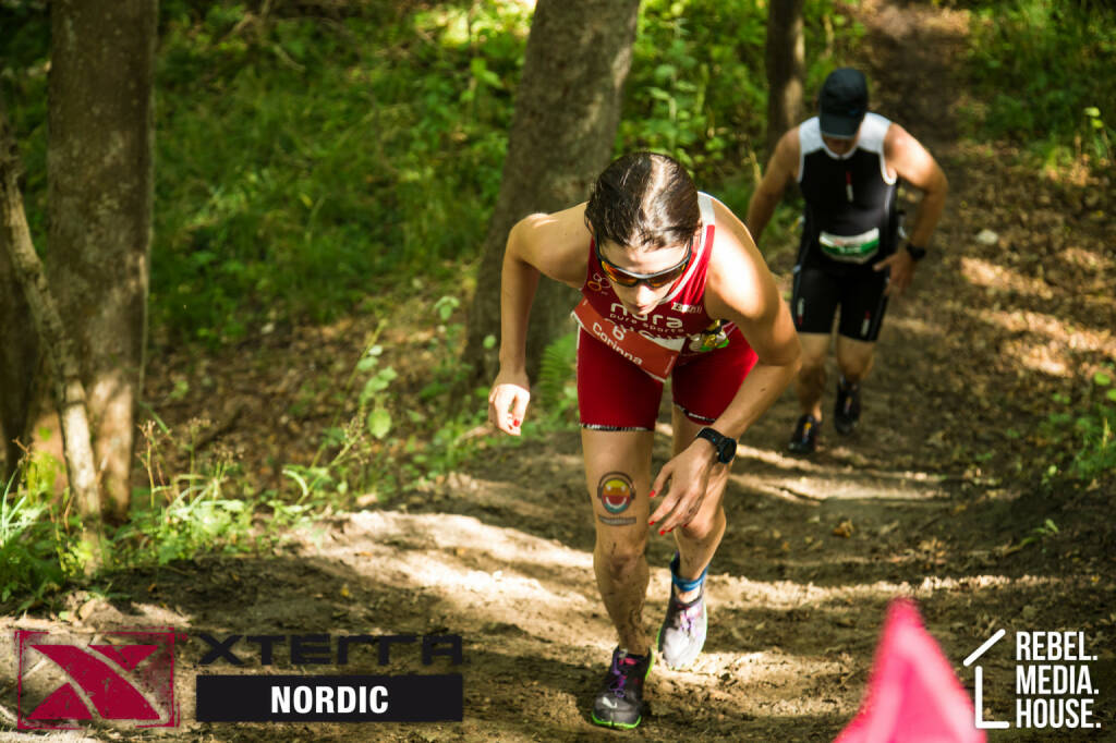 Corinna Choun mit Runplugged Tattoo beim Xterra Nordic in Dänemark (c) Rebel Media House I Stine Sophie Winckel  (01.09.2015) 