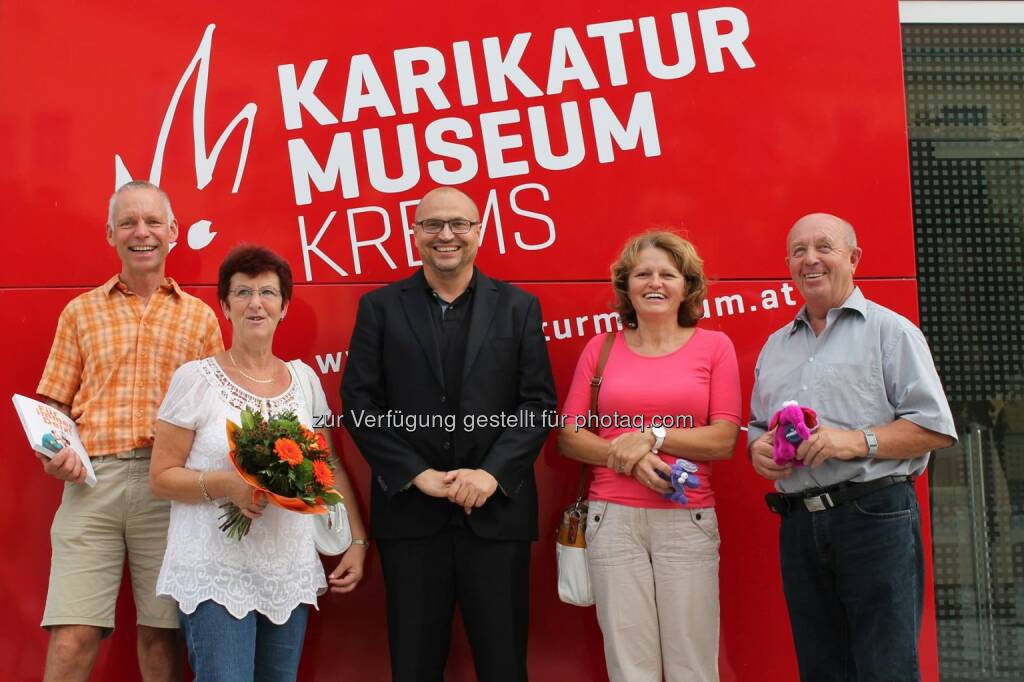 Josef Möstl, Ingeborg Turien, Gottfried Gusenbauer (Direktor des Karikaturmuseum Krems), Herta Möstl, Josef Turien : Über 50.000 Besucher bei Mordillo im Karikaturmuseum Krems : Fotocredit: Karikaturmuseum Krems/ Martina Hackel, © Aussendung (04.09.2015) 