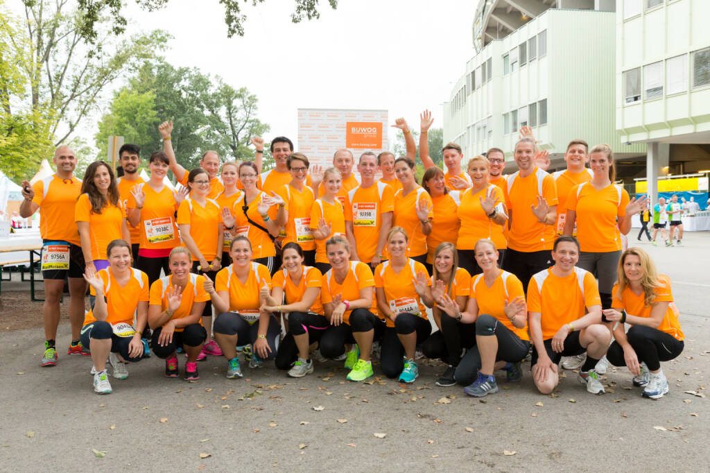 Team Buwog c) www.annarauchenberger.com / Anna Rauchenberger   - Buwog beim Business Run 2015, &copy; beigestellt (04.09.2015) 
