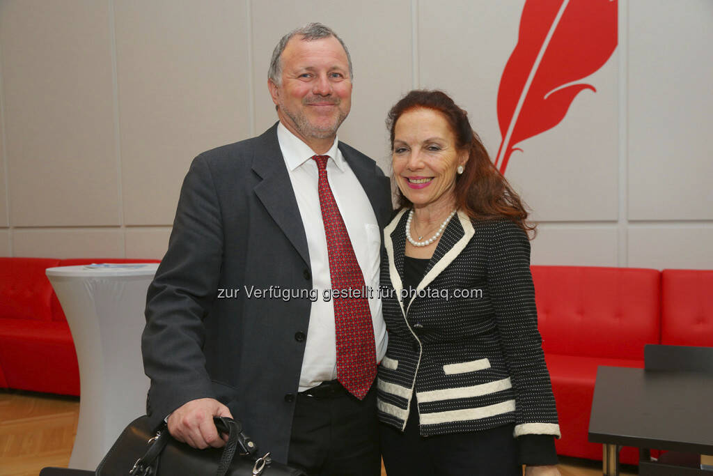 Franz Nauschnigg (Österreichische Nationalbank), Eva Pfisterer (langjährige ORF-Wirtschaftsredakteurin, Trainerin und Moderatorin), © Melzer PR Group (20.03.2013) 