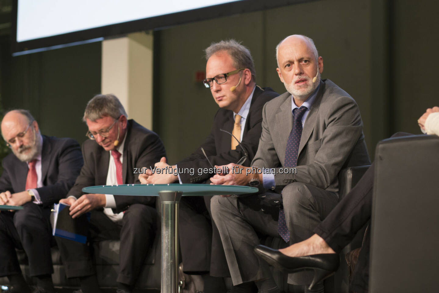 Clemens Auer (Sektionsleiter im BM f. Gesundheit), Karl Forstner (1. Vizepräs.  Österr. Ärztekammer, Präs. der Salzbg. Ärztekammer), Max Wellan (Präs. Apothekerkammer), Gerald Bachinger (NÖ Patienten- und Pflegeanwalt, Sprecher der PatientenanwältInnen), Kommunalmesse in Wien : Österreichs führende Gesundheitsexperten fordern Neuausrichtung der Primärversorgung : © Melanie Huetter