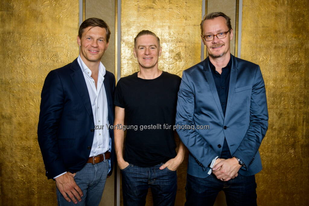 Frank Briegmann, Bryan Adams, Dirk Baur, © Universal Music Entertainment (16.09.2015) 