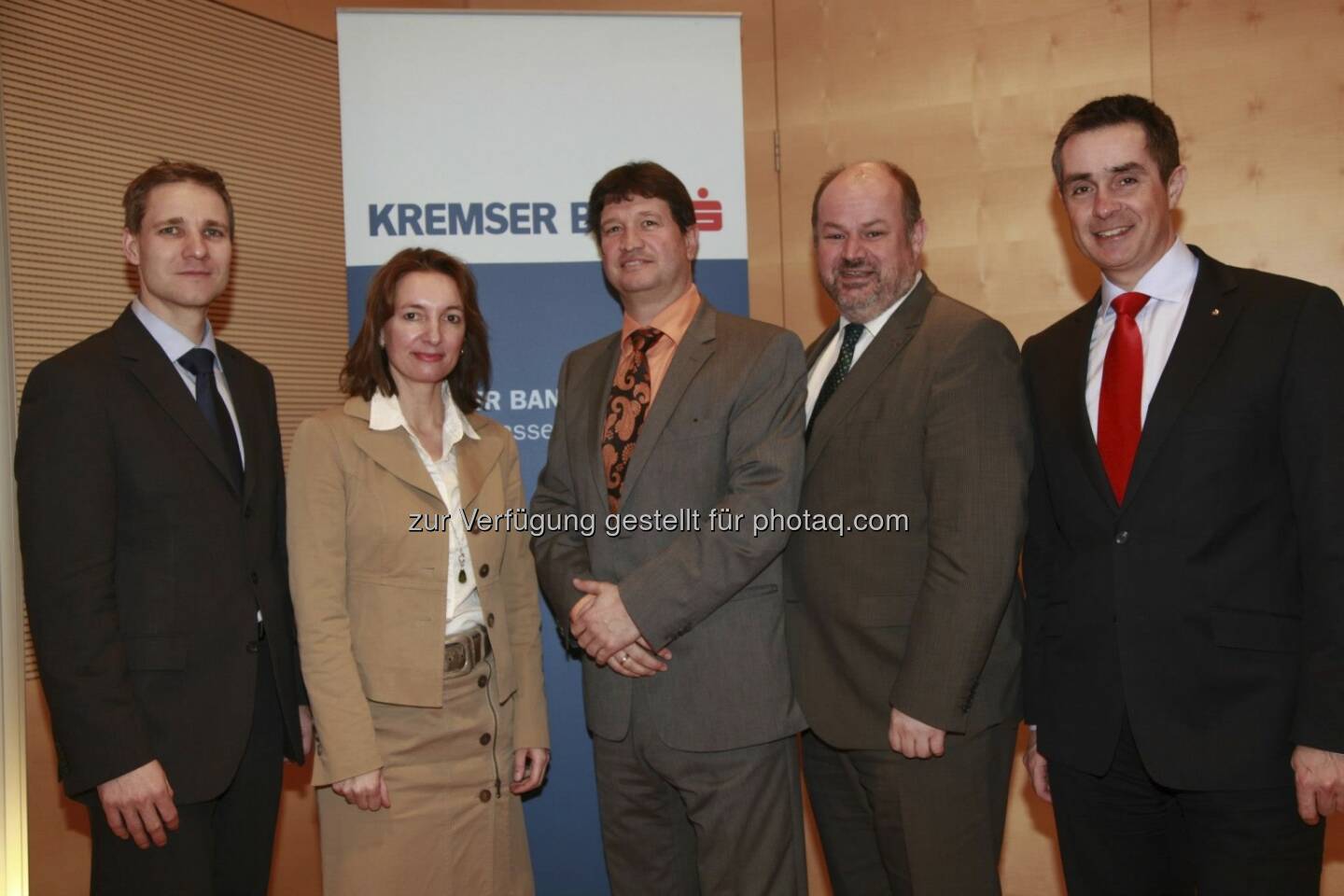 Wertpapier-Seminar für Einsteiger bei der Kremser Bank: Univ-Prof.Gottfried Haber, Andrea Kneissl (ESPA), Univ.- Lektor Ronald Palleschitz, Hansjörg Henneis und Christian Hager (beide Kremser Bank)