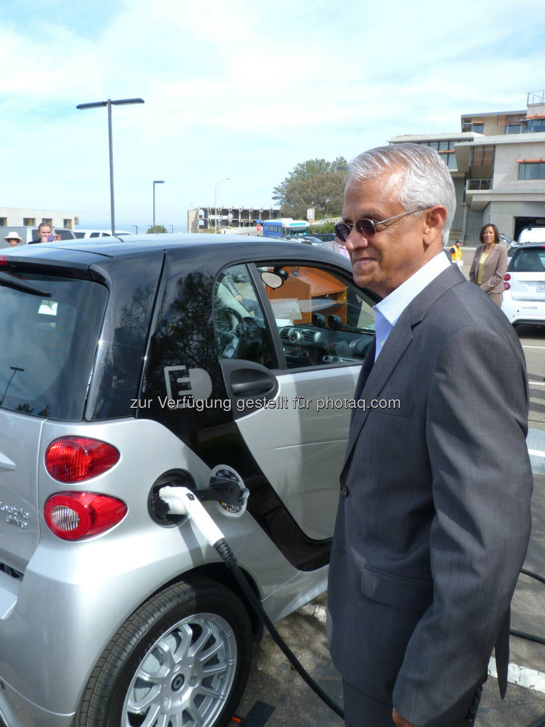 Veerabhadran Ramanathan (Klimaforscher) : RWE Smart-Charging, San Diego :  Einer der ersten Teilnehmer am Ladetest der Universität San Diego : Fotocredit: RWE