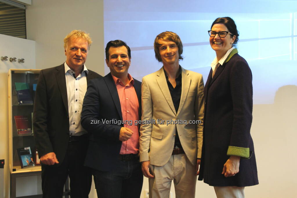 Roald Steiner, Mario Jooss, Arno Kinzinger, Eva Brucker : Neues Labor - eTourism Lab & BWI Marketing Research Lab - für Wirtschaftswissenschaften an der FH Salzburg eröffnet : Fotocredit: FH Salzburg/Hinterstoisser, © Aussendung (28.09.2015) 