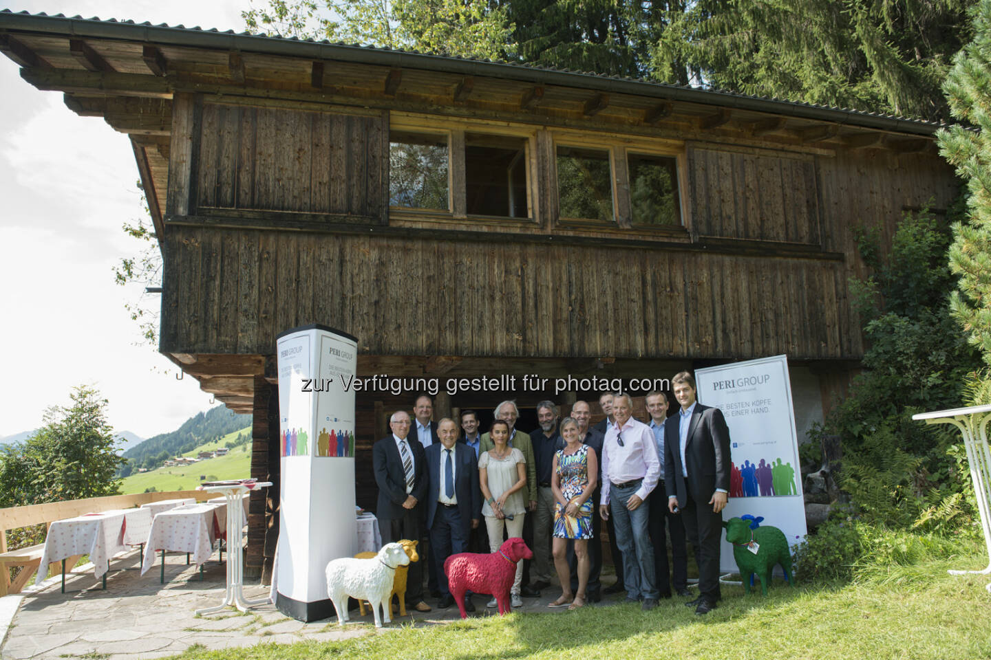 Helmut Schulter, Alexander Herzog, Roland Weißsteiner, Gabriele Hanauer-Mader, Manfred Maier, Hans Dieplinger, Gudrun Seiwald, Hanns Kratzer, Herwig Lindner, Andreas Greslehner, Christoph Säly, Martin Schaffenrath : Im Rahmen der Gipfelgespräche auf der Alten Schafalm in Alpbach wurden die ersten Ergebnisse des 14. Österreichischen Patientenberichtes Hypercholesterinämie präsentiert. Die bundesweite Befragung soll Transparenz rund um Bedürfnisse, Erfahrungswerte und den Wissensstand der Betroffenen mit stark erhöhten Cholesterinwerten schaffen. Fachexperten diskutierten die Resultate sowie mögliche Initiativen und Maßnahmen zur Förderung der Patienteninteressen : Fotocredit: Welldone/APA-Fotoservice/Pichler