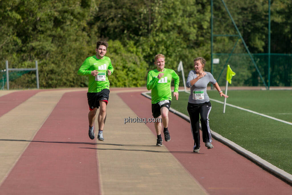 Team wikifolio Runplugged Runners, © Martina Draper/photaq (04.10.2015) 