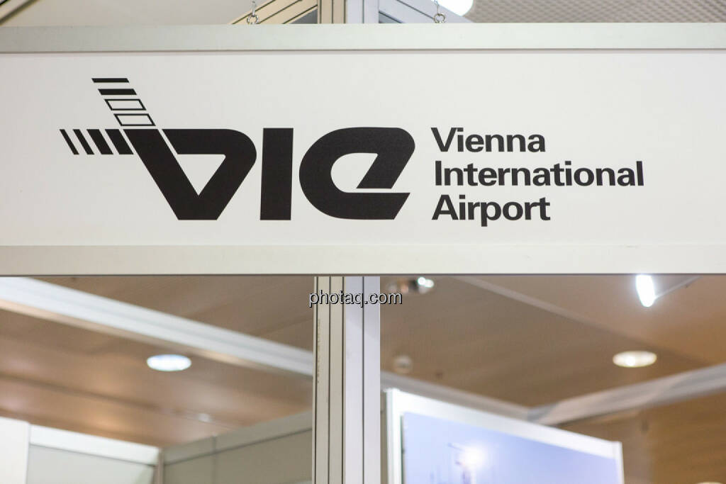 VIE, Flughafen Wien, © Martina Draper/photaq (15.10.2015) 