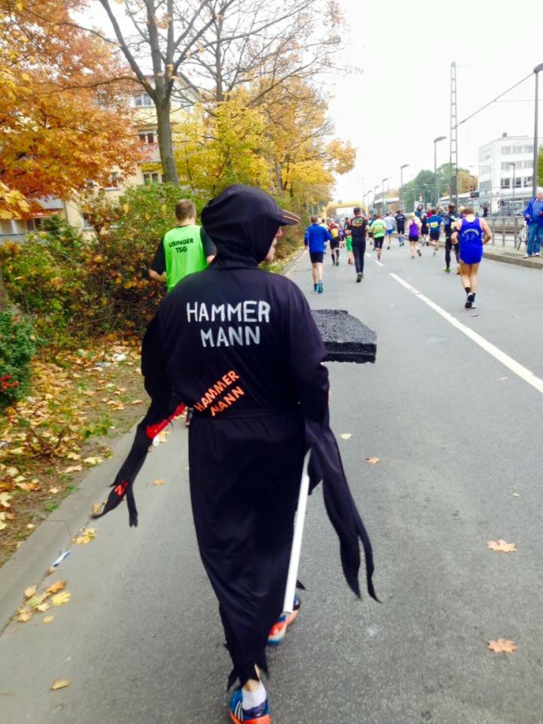 Hammer Mann, Mann mit dem Hammer, Marathon