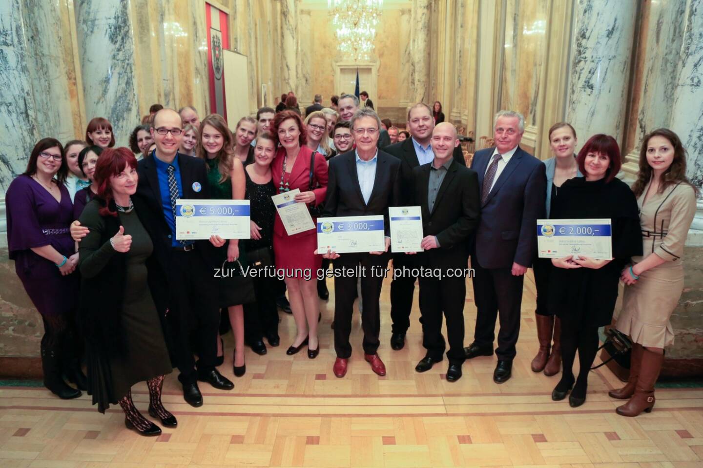 Preisträger des Betrieblichen Sozialpreises 2015 : Bundesminister Rudolf Hundstorfer verlieh Betrieblichen Sozialpreis 2015 : Fotocredit: fair-finance Vorsorgekasse AG/APA-Fotoservice/Juhasz