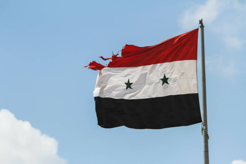 Syrien, Flagge, Fahne, <a href=http://www.shutterstock.com/gallery-3278237p1.html?cr=00&pl=edit-00>Volodymyr Borodin</a> / <a href=http://www.shutterstock.com/editorial?cr=00&pl=edit-00>Shutterstock.com</a>, Volodymyr Borodin / Shutterstock.com, © www.shutterstock.com (17.11.2015) 