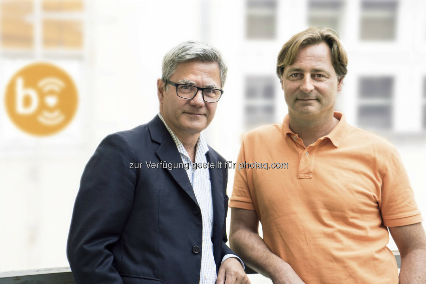 Michael Bindlechner, Gergely Teglasy (beide Gründer des Wiener Start-up Unternehmens caregency) : Markteinführung einer neuen Notruflösung für Senioren : Kostengünstige und ortsunabhängige Notruflösung auf Basis eines Smartphones mit App : Fallsensor erkennt Stürze automatisch - auch im Freizeitbereich einsetzbar : Zielgruppe: 7 Millionen alleinstehende Senioren in Deutschland, Österreich und der Schweiz : Fotocredit: caregency. com