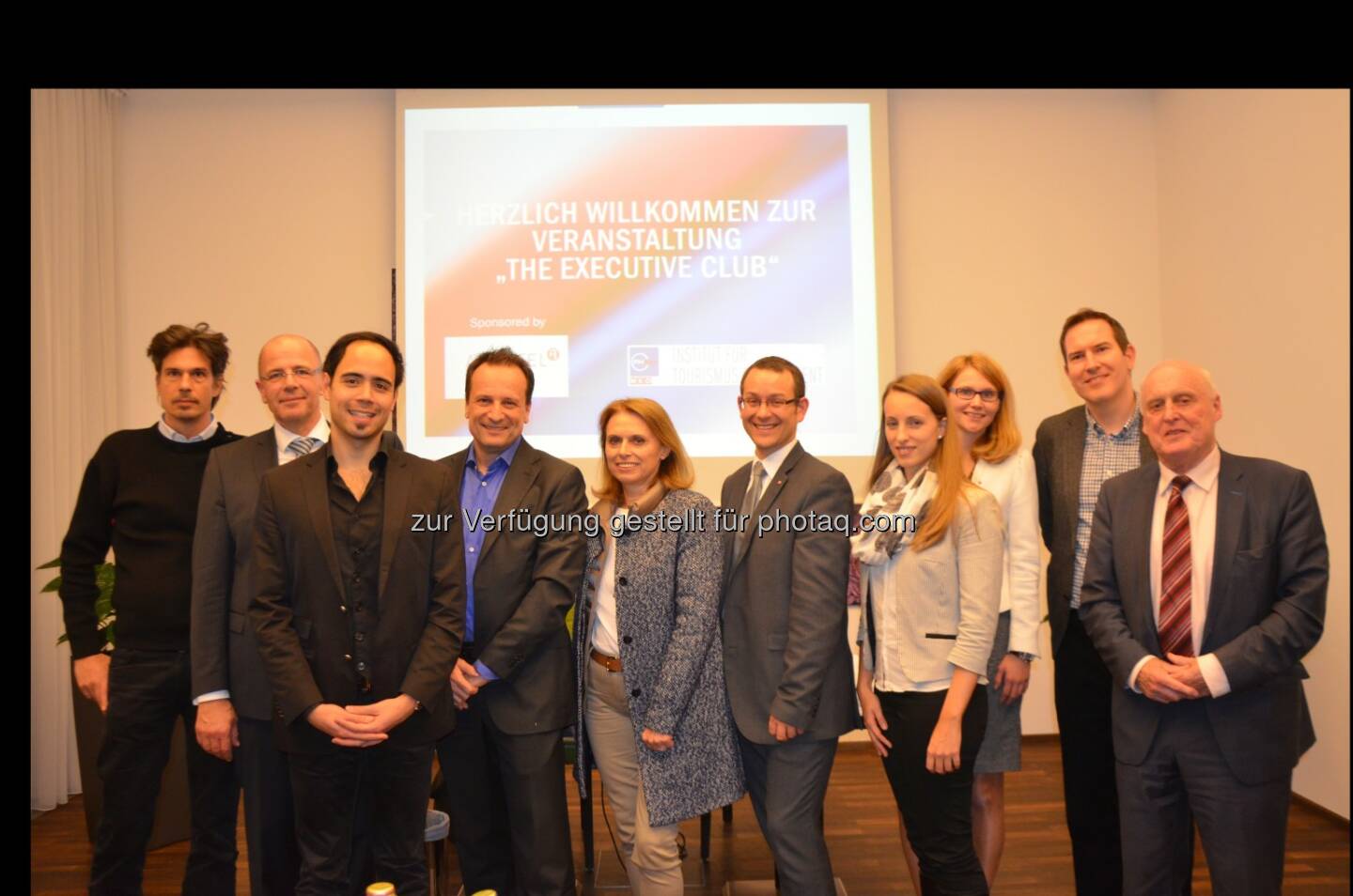 Teilnehmer am Executive Club Meeting : Am 19. November 2015 veranstaltete das Institut für Tourismus-Management der FHWien der WKW im Arcotel Kaiserwasser das diesjährige Executive Club Meeting : Ziel des Executive Clubs ist es, namhafte Executives aus der österreichischen Tourismuswirtschaft mit Master-Studierenden des Studiengangs „Leadership im Tourismus“ zu vernetzen : Fotocredit: Institut für Tourismus-Management/Schmid