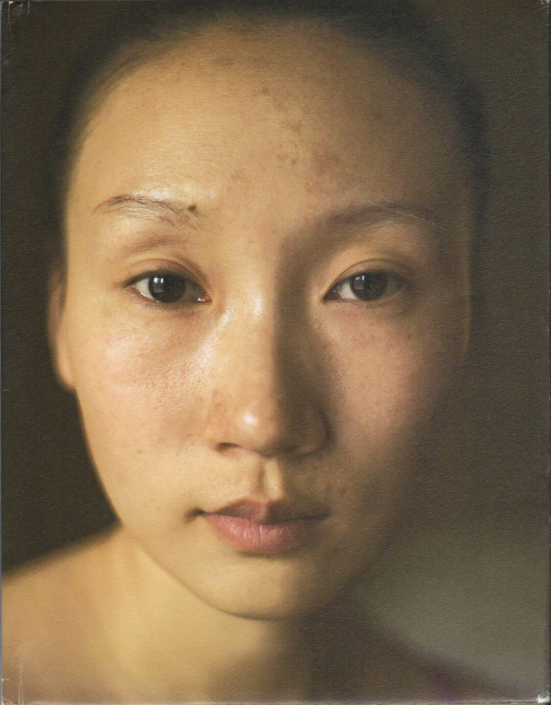 Xu Yong - This Face (徐勇《這張臉》), Culture of China Publication 2011, Cover - http://josefchladek.com/book/xu_yong_-_this_face_徐勇這張臉