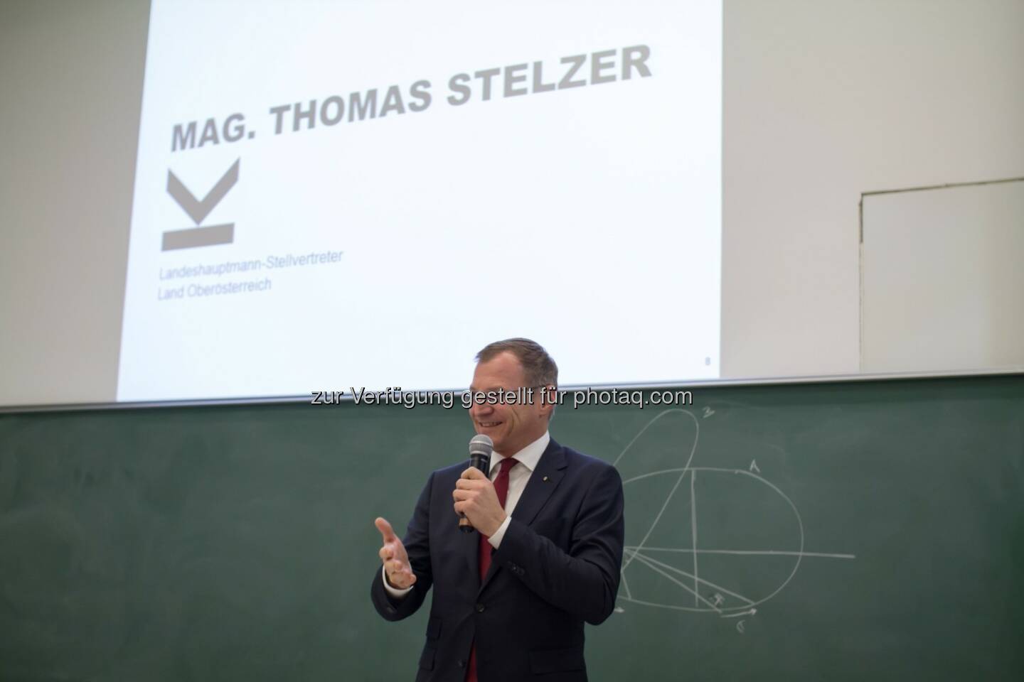 Thomas Stelzer (LH-Stv. OOe) : Jugend forscht : Kick-off für die „JKU Young Scientists 2016“ : Fotocredit: JKU/Atzmüller