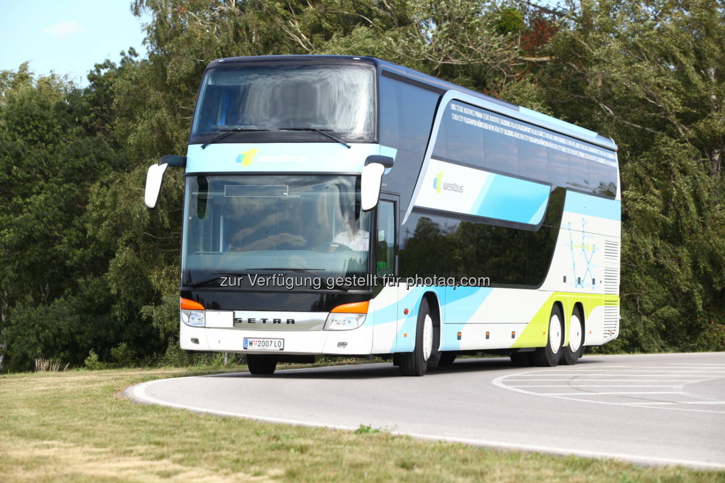 WESTbus : Linie Wien – Klagenfurt : 3-wöchige Sperre der Bahnstrecke Wien-Klagenfurt-Wien : WESTbus verstärkt Angebot! Zusätzliche WESTbusse auf der Südbahnstrecke : Fotocredit: WESTbus GmbH