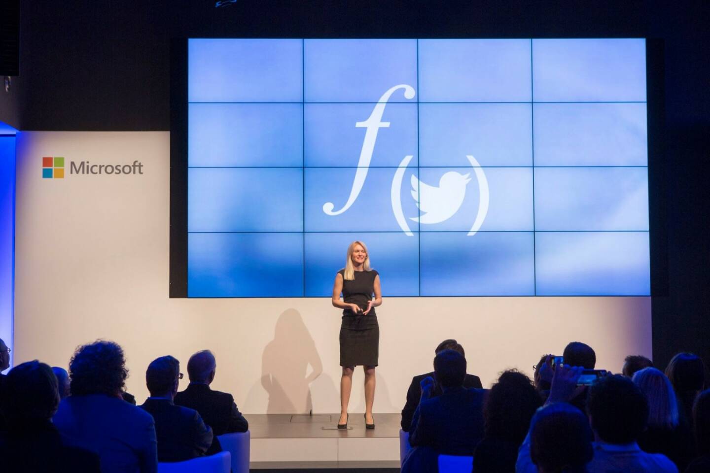 Larissa Lielacher präsentiert Flockpit © Microsoft