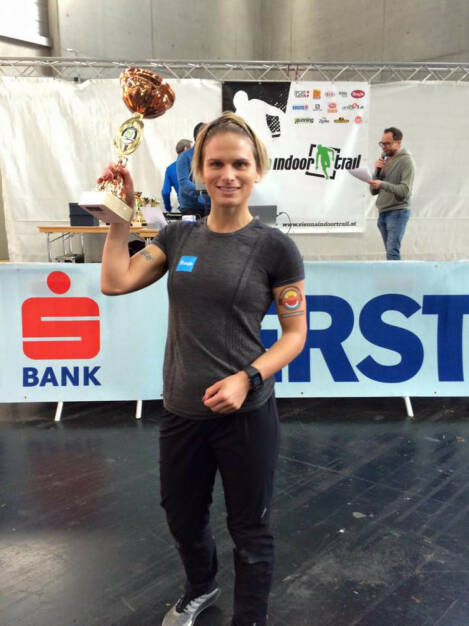 Elisabeth Niedereder: Sieg beim Vienna Indoor Trail Run über die 5km Distanz (13.12.2015) 