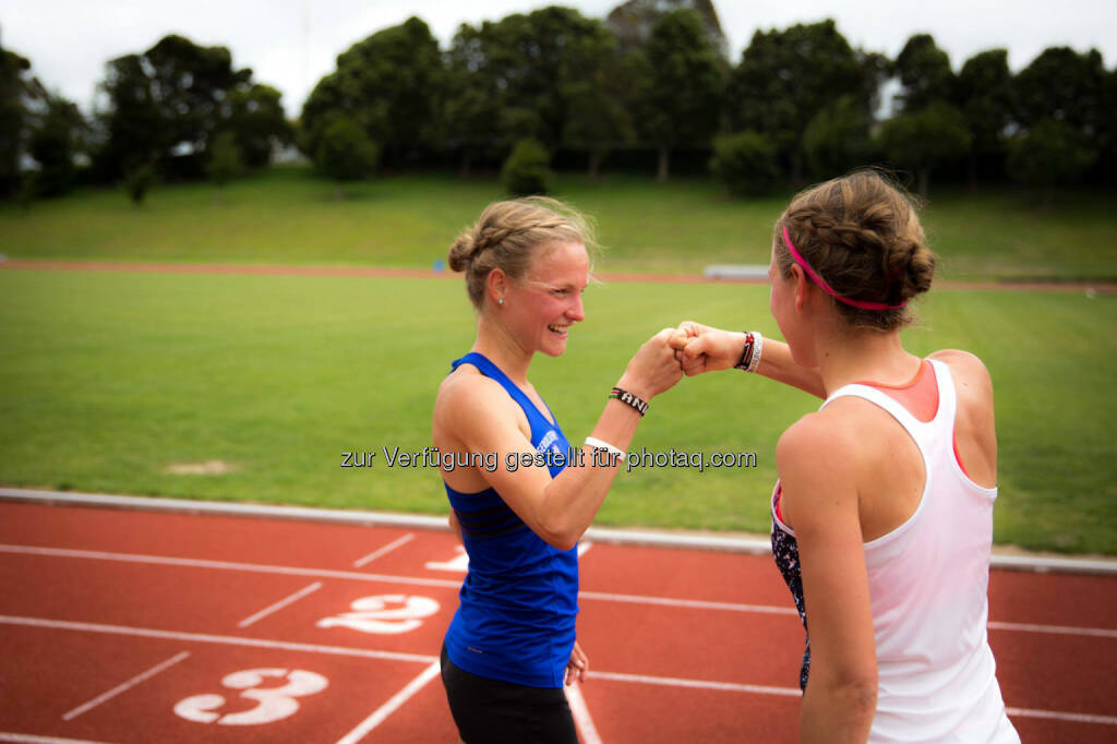 Anna und Lisa Hahner, yes, Lob, gut, Bestätigung, Erfolg, © <a href=