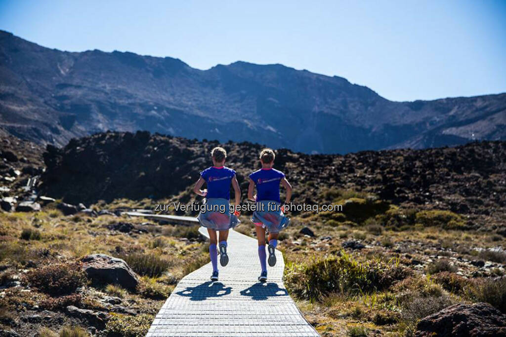 Lisa und Anna Hahner,Tongariro Alpine Crossing, NZ, © <a href=