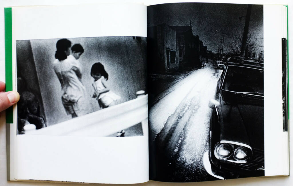 Daido Moriyama - A Hunter (森山大道 狩人 映像の現代10) (1972) - 1500-2800 Euro, http://josefchladek.com/book/daido_moriyama_-_a_hunter_森山大道_狩人_映像の現代10, © (josefchladek.com ) (27.12.2015) 