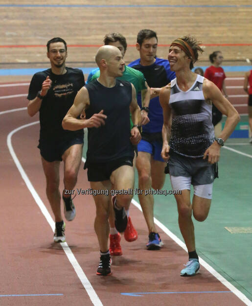 Balint Horvath, Richard Ringer, Jernej Zohar, Timon Theuer, Andreas Vojta and Hamza Alghamdi: Wichtig ist, dass es beim Training immer todernst zugeht!, © Wilhelm Lilge (29.12.2015) 