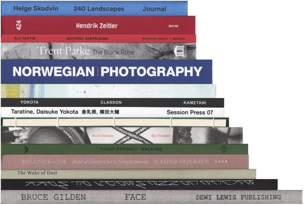 Best of December 2015 on josefchladek.com (server-stats - http://josefchladek.com/list/best_of_december_2015#books): Bruce Gilden - Face, Daisuke Yokota - Taratine (横田大輔 - 垂乳根）, Various - Journal of Norwegian Photography #2, Trent Parke - The Black Rose, Yusuf Sevincli - Walking, Daisuke Yokota & Yoshi Kametani - Classon, Ali Taptik - Nothing Surprising, Casper Sejersen - Belongs to Joe, Bruce Connew - Body of Work, Helge Skodvin - 240 Landscapes, Aaron McElroy & Charles Johnstone - Briney Breezes, Chris Dorley-Brown - The Longest Way Round, André Gelpke - Sex-Theater, Thomas Hauser - The Wake of Dust, Hendrik Zeitler - 424, © (c) josefchladek.com (02.01.2016) 