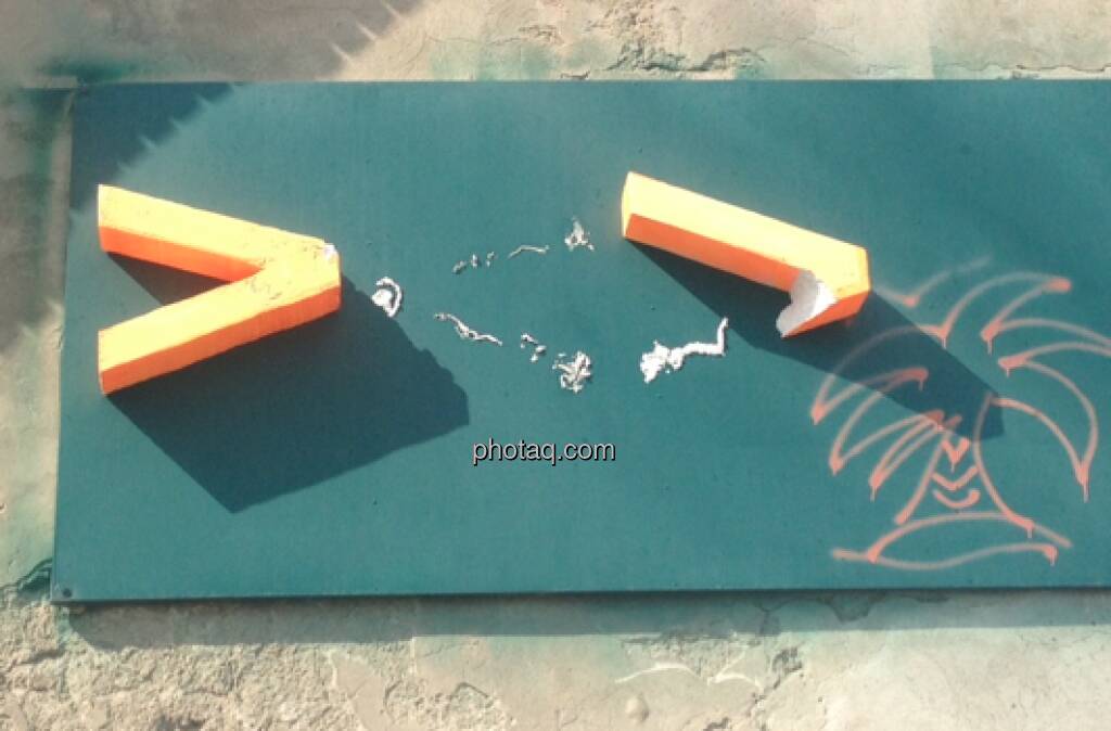 Fast forward, fast halt (01.04.2013)