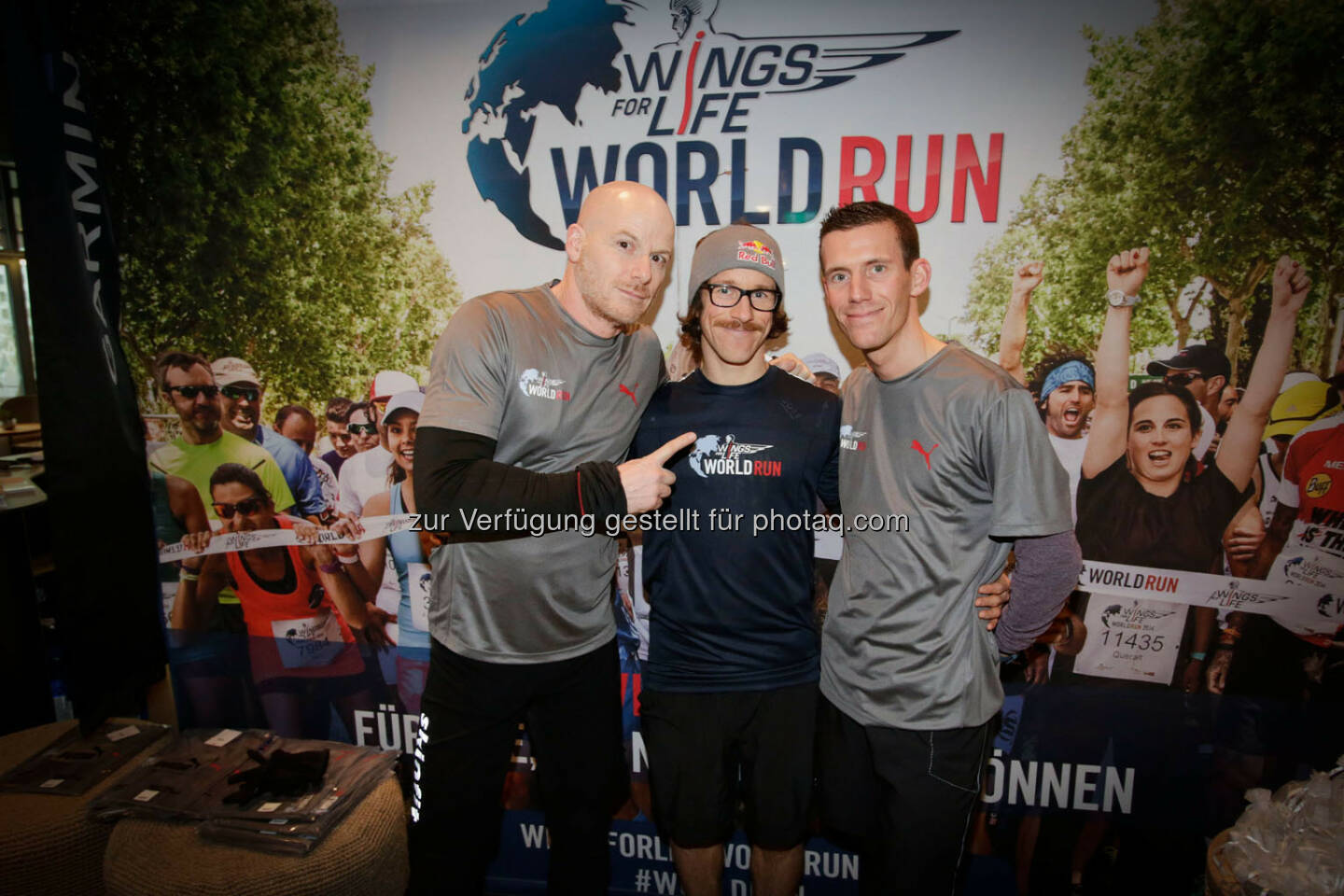 Participants at the Wings for Life World Run event in Munich 23rd of January 2016, Thomas Rottenberg on the left  (Bild: Daniel Grund)