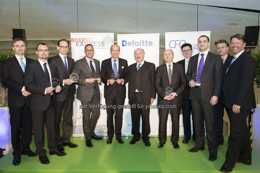 Josef Schuch (Deloitte), Peter Felsbach (voestalpine), Walter Oblin (Österreichische Post), Thomas Leissing (Egger), Wolfgang Leitner (Andritz), Ewald Nowotny (OeNB), Willy Van Riet (Wienerberger), Bernhard Gröhs (Deloitte), Matthias Stieber (Telekom Austria), Robert Gillinger (Börse Express), Gerhard Marterbauer (Deloitte)
, © Franz Reiterer für den Börse Express (mit freundlicher Genehmigung vom Börse Express) (05.04.2013) 